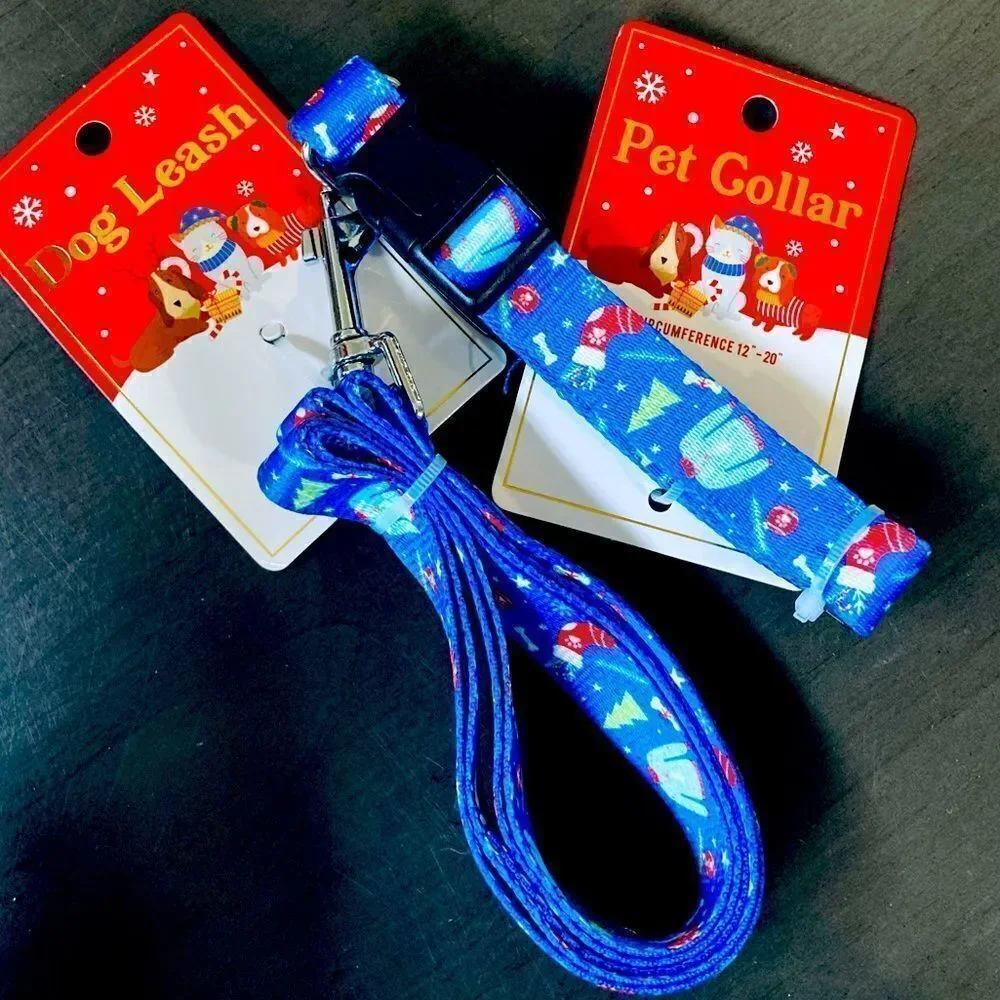 NWT Dog Christmas Pet Collar & Leash Walking Set